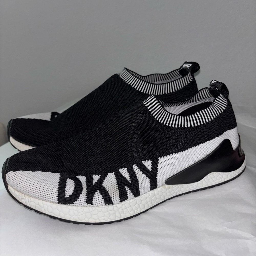 DKNY Monochrome Knit Slip-On Shoes